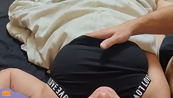 Nipel Uyarımıyla Indüklenen Sallanan Orgazmlar - Sonsuz Bir Orgazma Ulaşın