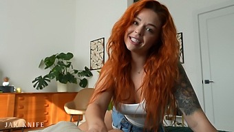 Roodharige Vriendin Sinatra Monroe Maakt Een Sekstape Voor Haar Cuckold Vriendje.